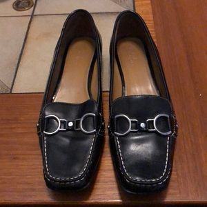 Cole Haan flats. Love these!!